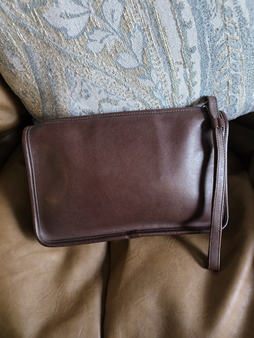 Coach Vintage Leather Zip Top Clutch 9972